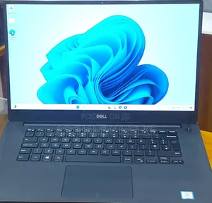 Photo - New Laptop Dell Precision 5540 32GB Intel Core I7 SSD 512GB