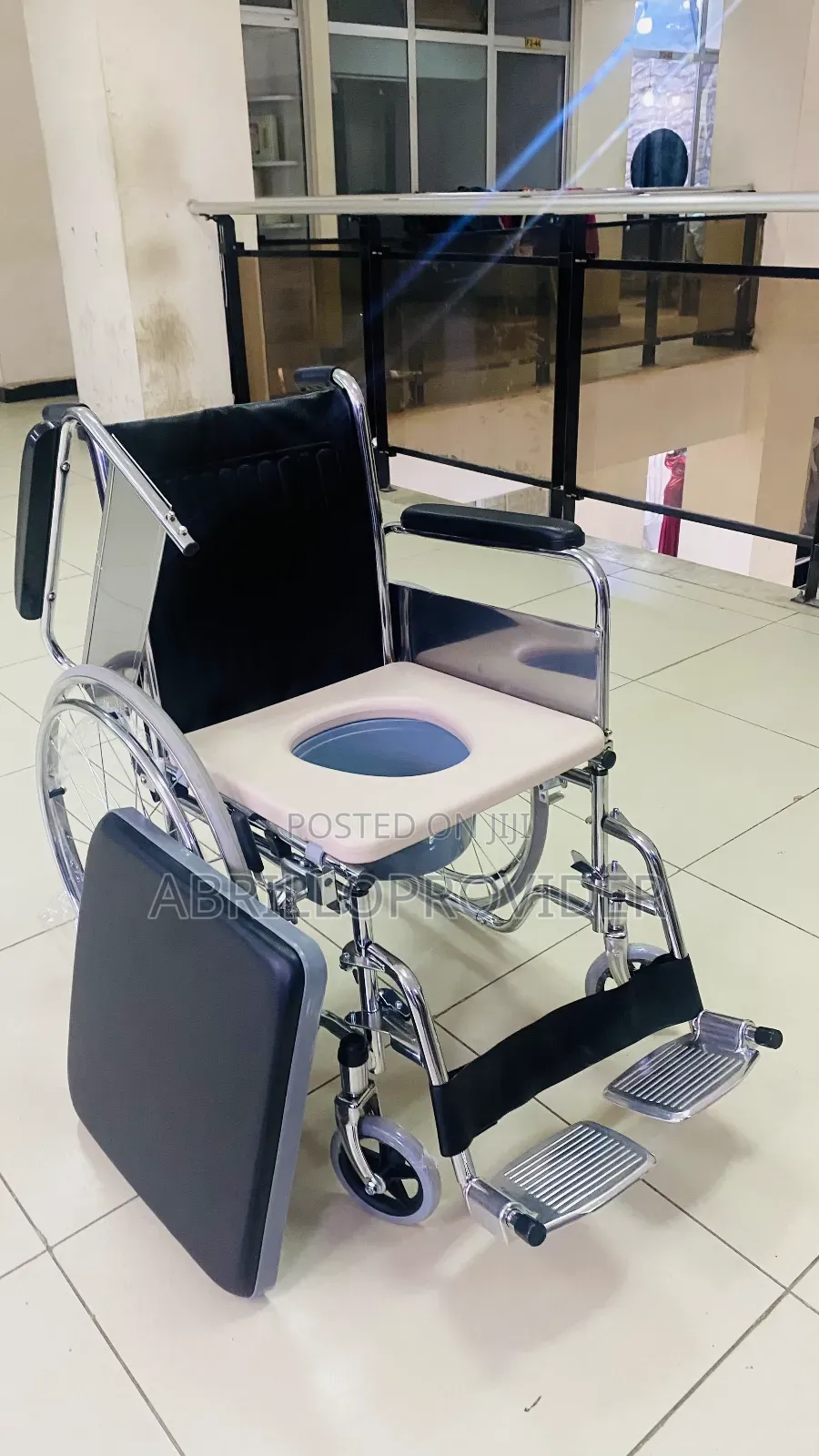 Toilet Wheelchair4wheelchair8wheelchair6wheelchair3wheelchai