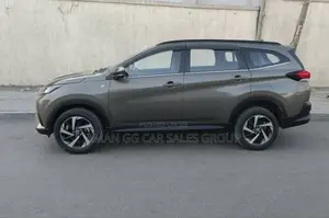 Toyota Rush 2022 Gray