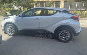 Toyota C-HR 2022 White