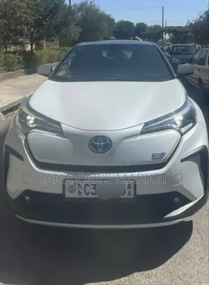 Toyota C-HR 2022 White