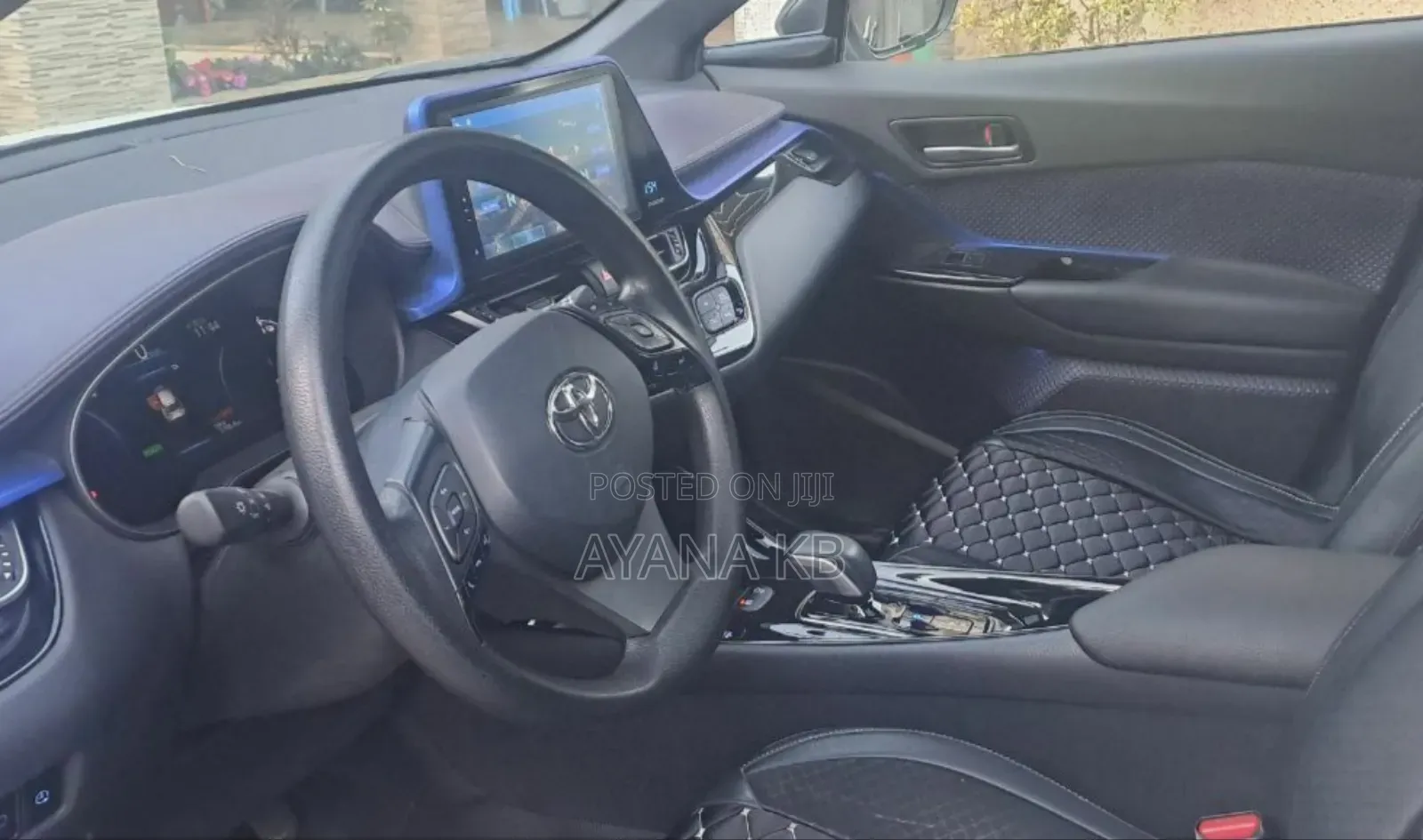 Toyota C-HR 2022 White