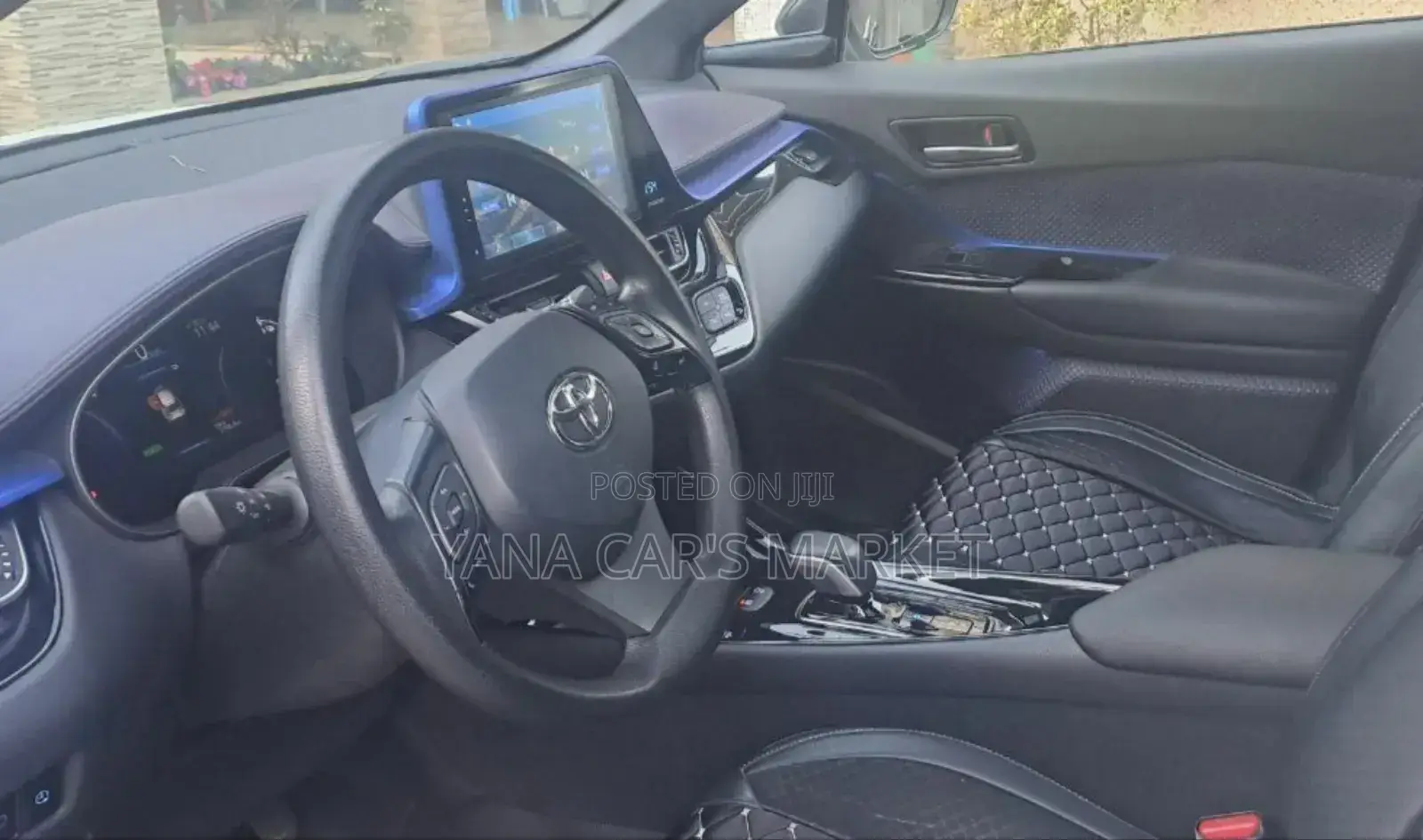 Toyota C-HR 2022 White