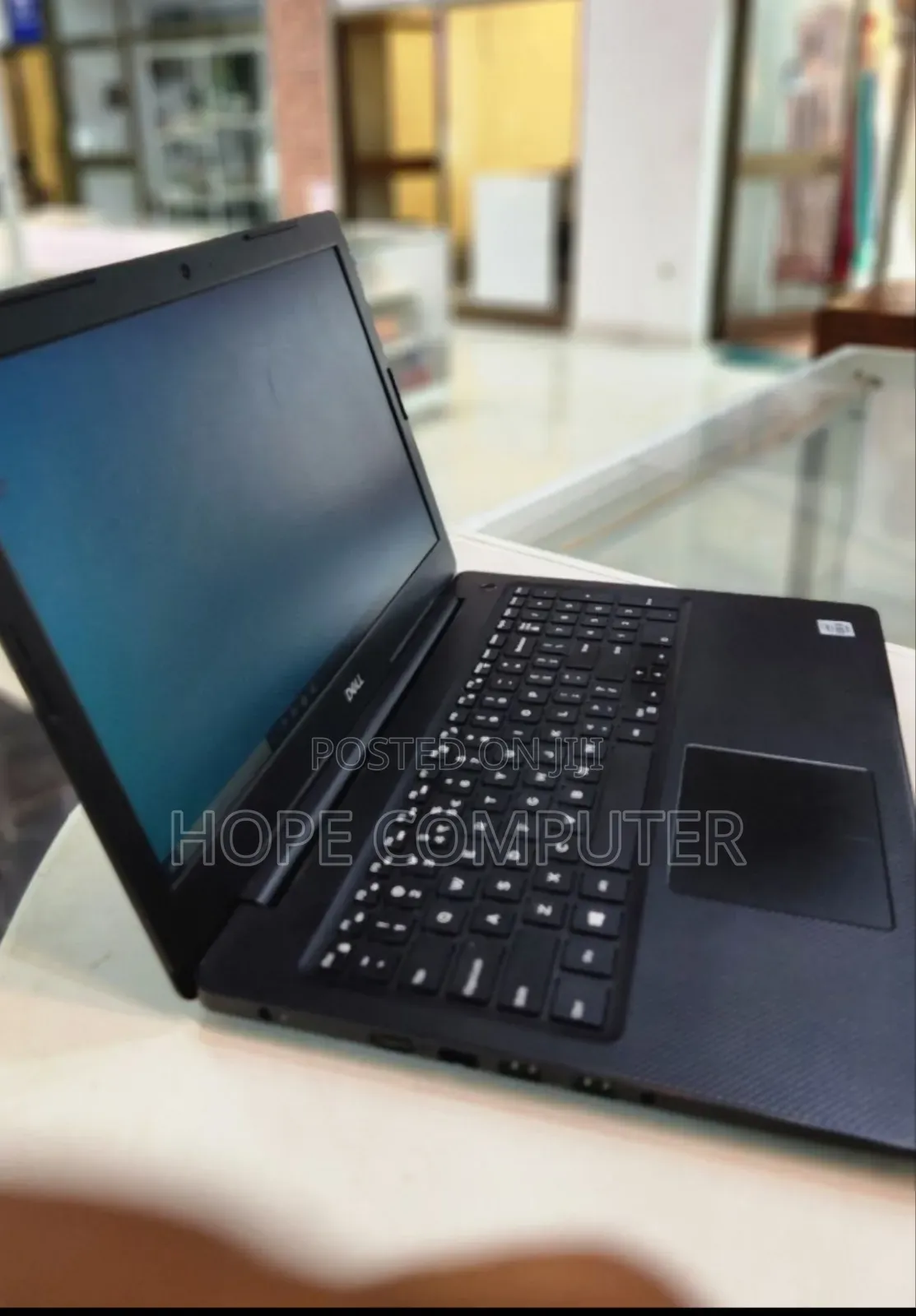 New Laptop Dell Vostro 7510 8GB Intel Core I5 SSD 1T