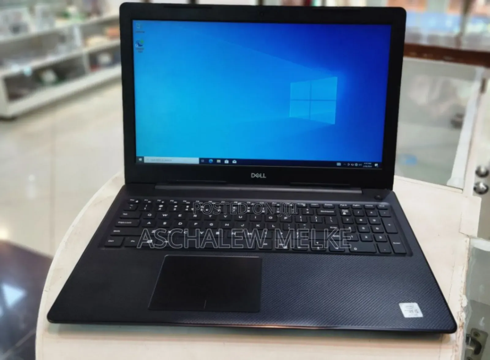 New Laptop Dell Vostro DVCI325 8GB Intel Core I5 SSD 1T