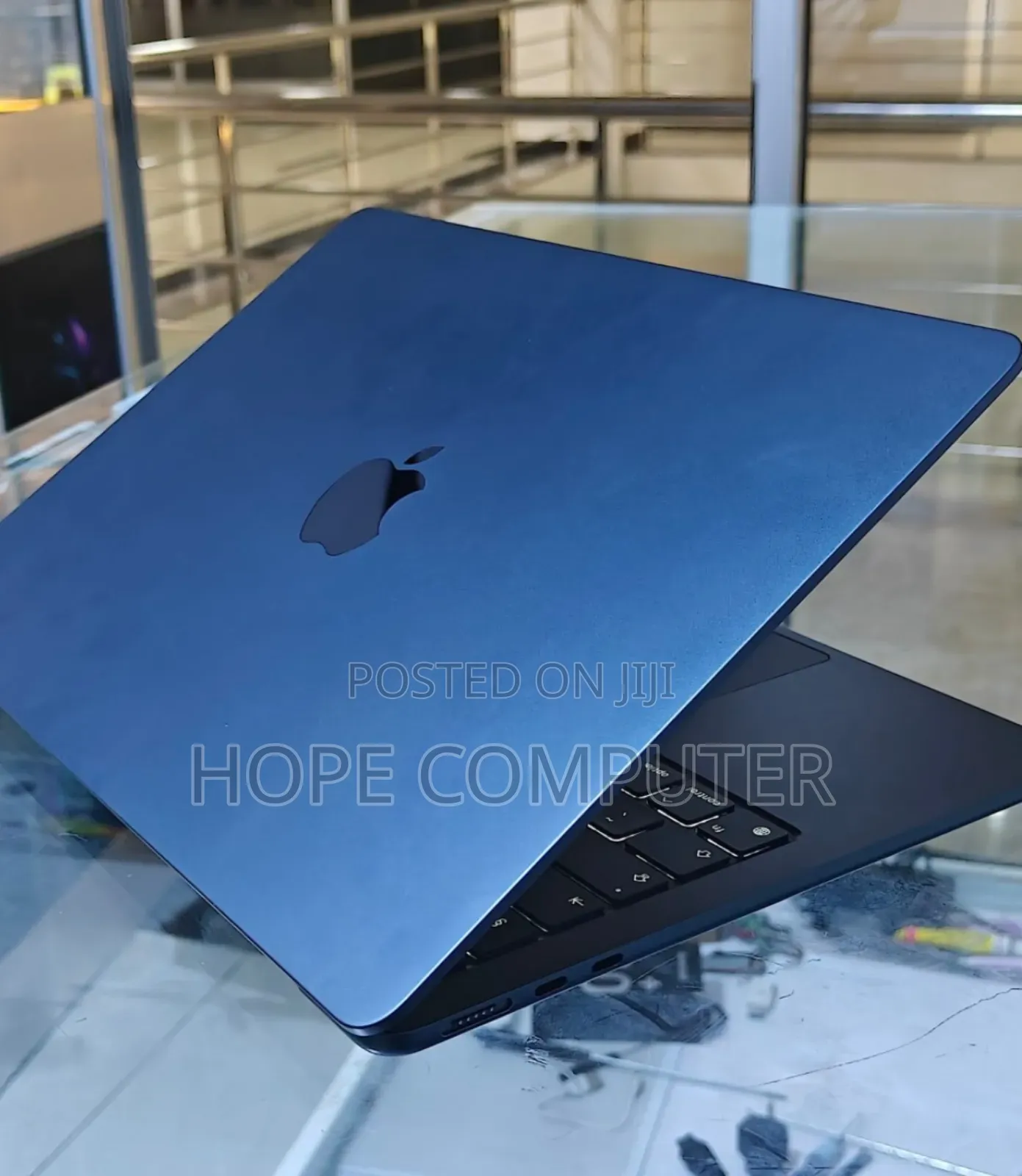 New Laptop Apple MacBook Air 2024 M3 15-Inch 8GB Apple M3 SSD 512GB