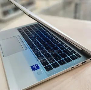 New Laptop HP EliteBook 840 G8 16GB Intel Core I7 SSD 512GB