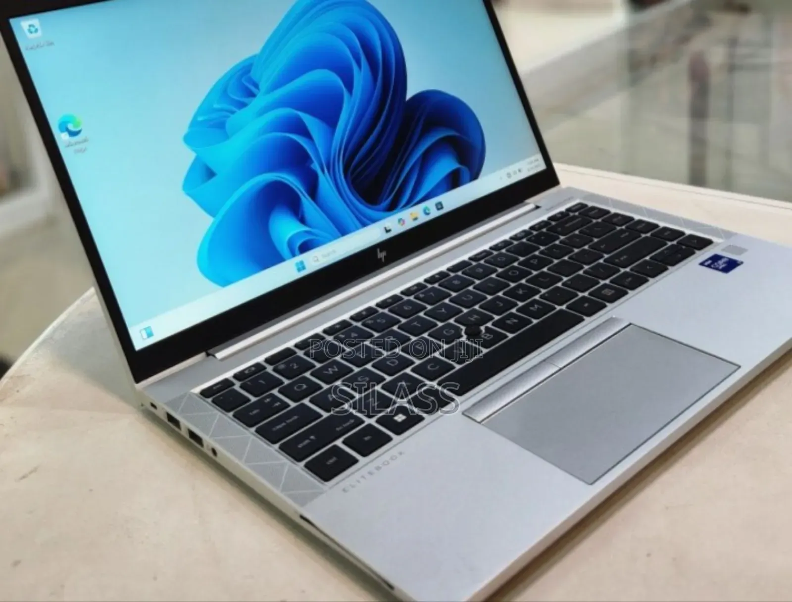 New Laptop HP EliteBook 840 G8 16GB Intel Core I7 SSD 512GB
