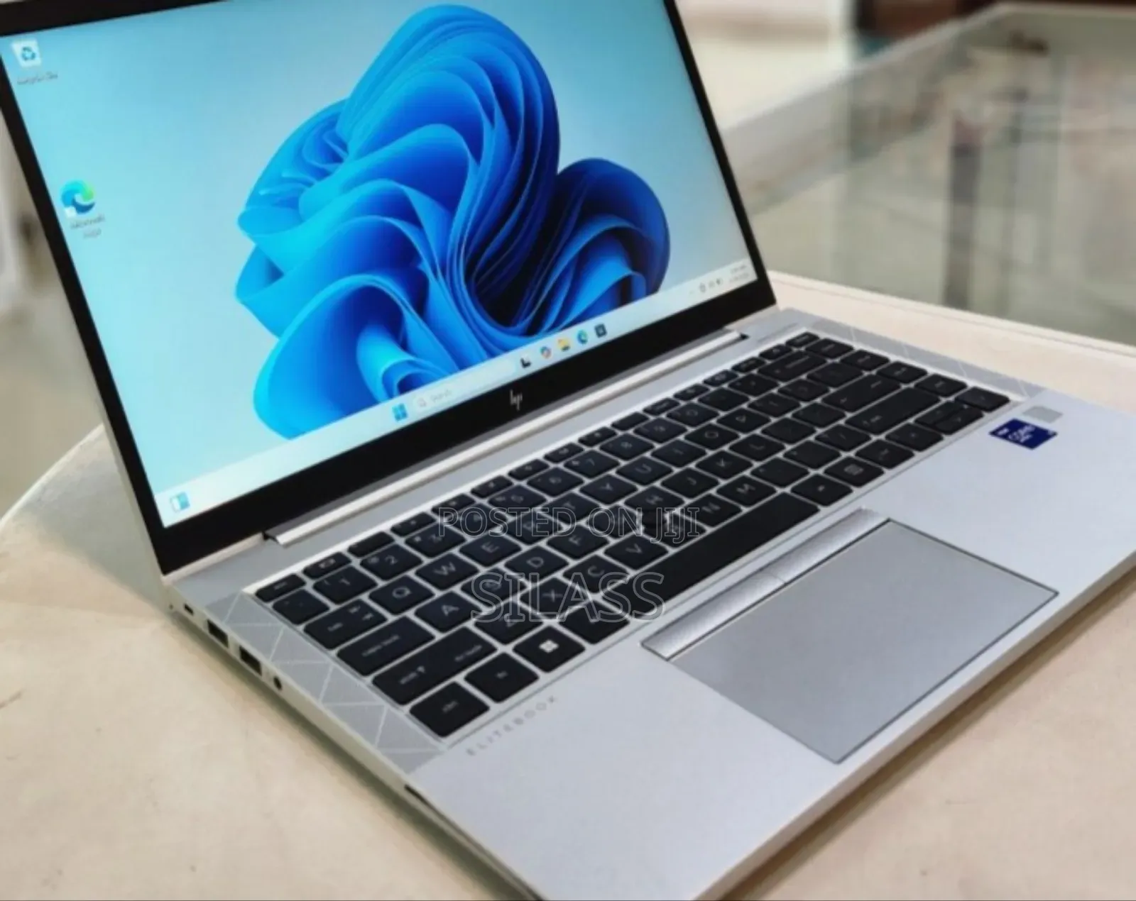 New Laptop HP EliteBook 840 G8 16GB Intel Core I7 SSD 512GB