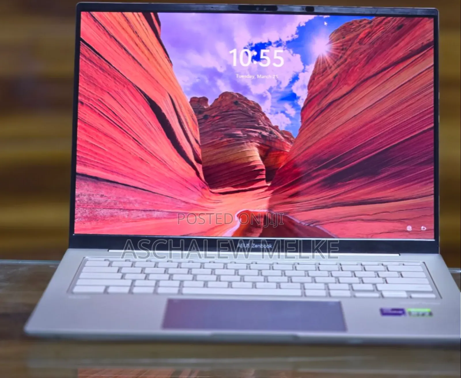 New Laptop Asus ZenBook UX305FA 32GB Intel Core I9 SSD 512GB