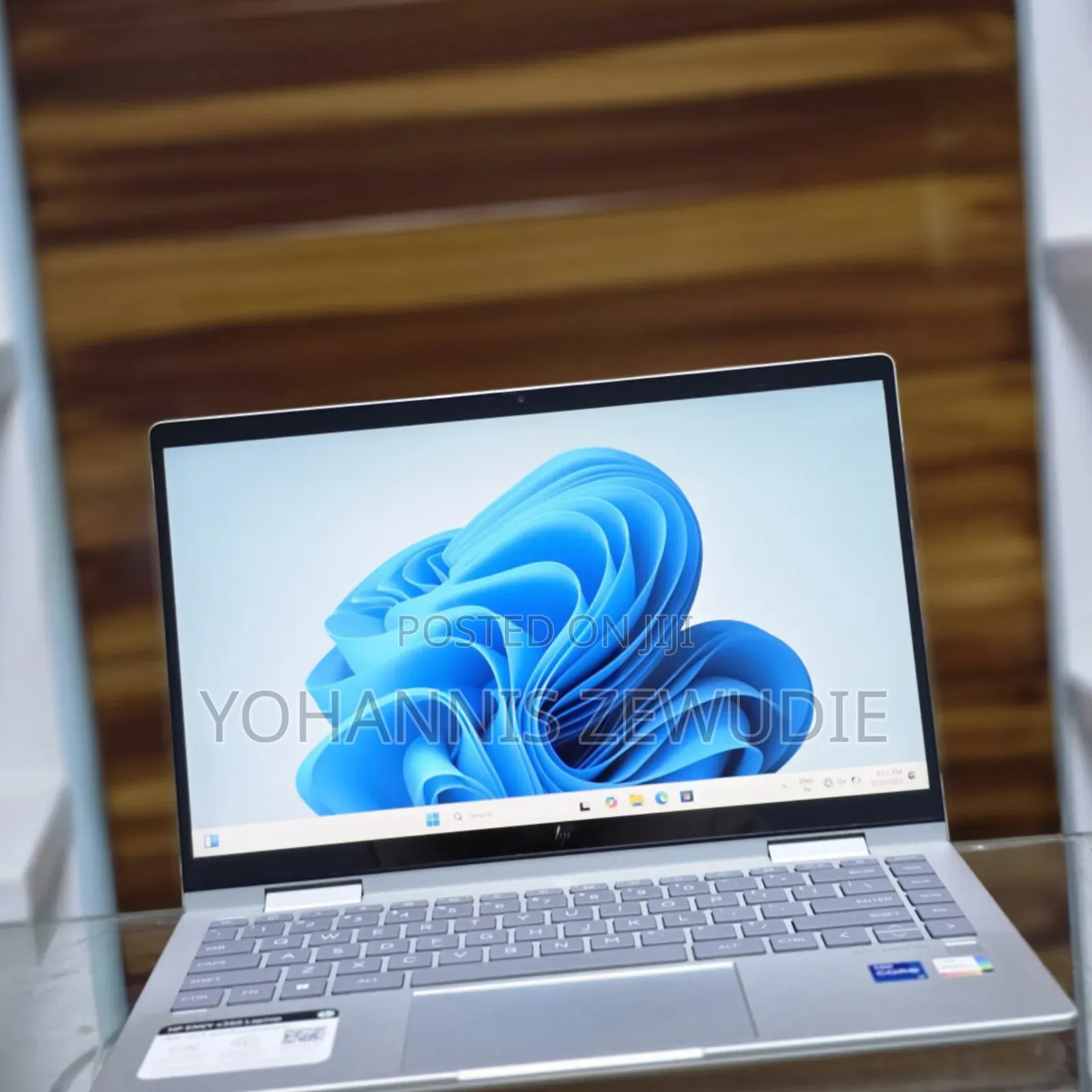 New Laptop HP Envy X360 16GB Intel Core I7 SSD 1T