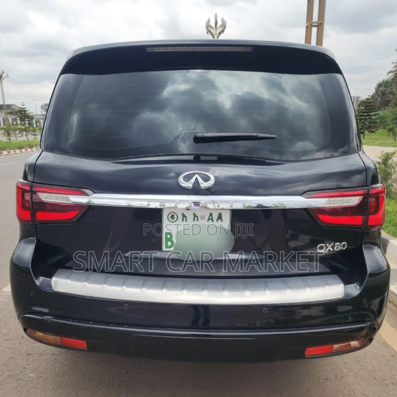 Infiniti QX80 2021 Black
