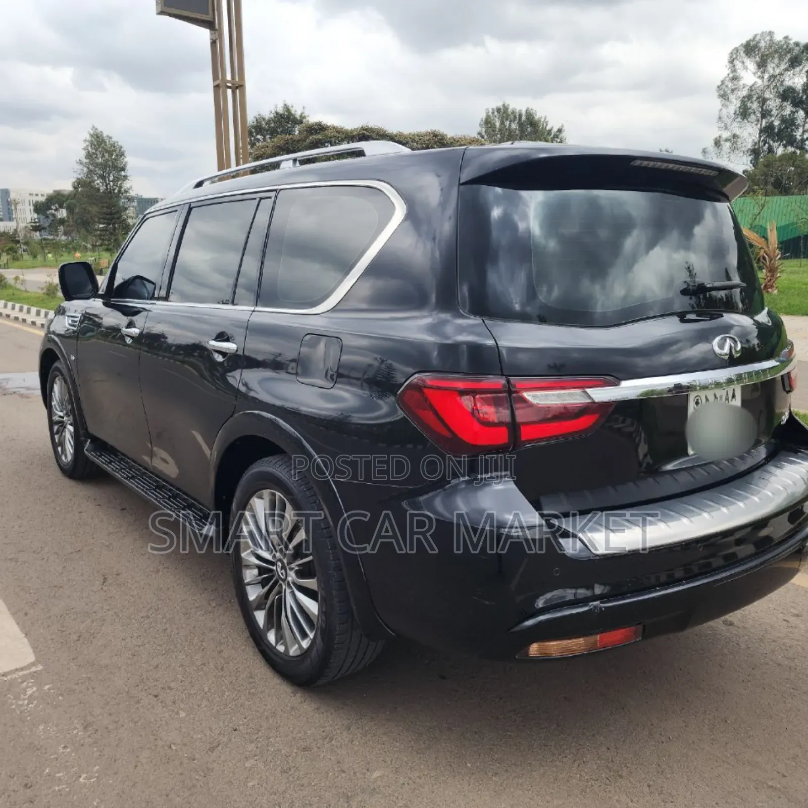 Infiniti QX80 2021 Black