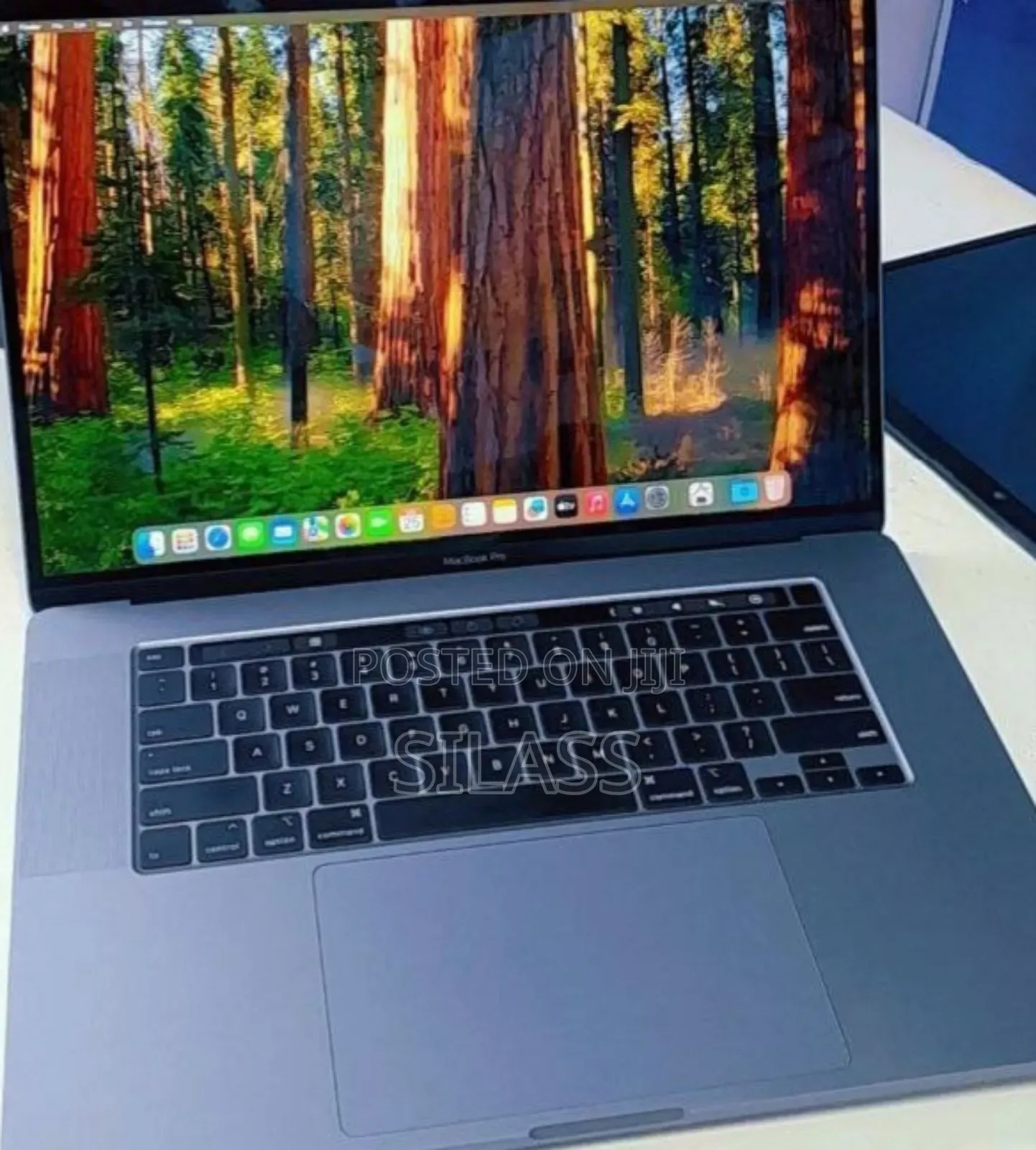 New Laptop Apple MacBook Pro 2019 16GB Intel Core I9 SSD 1T