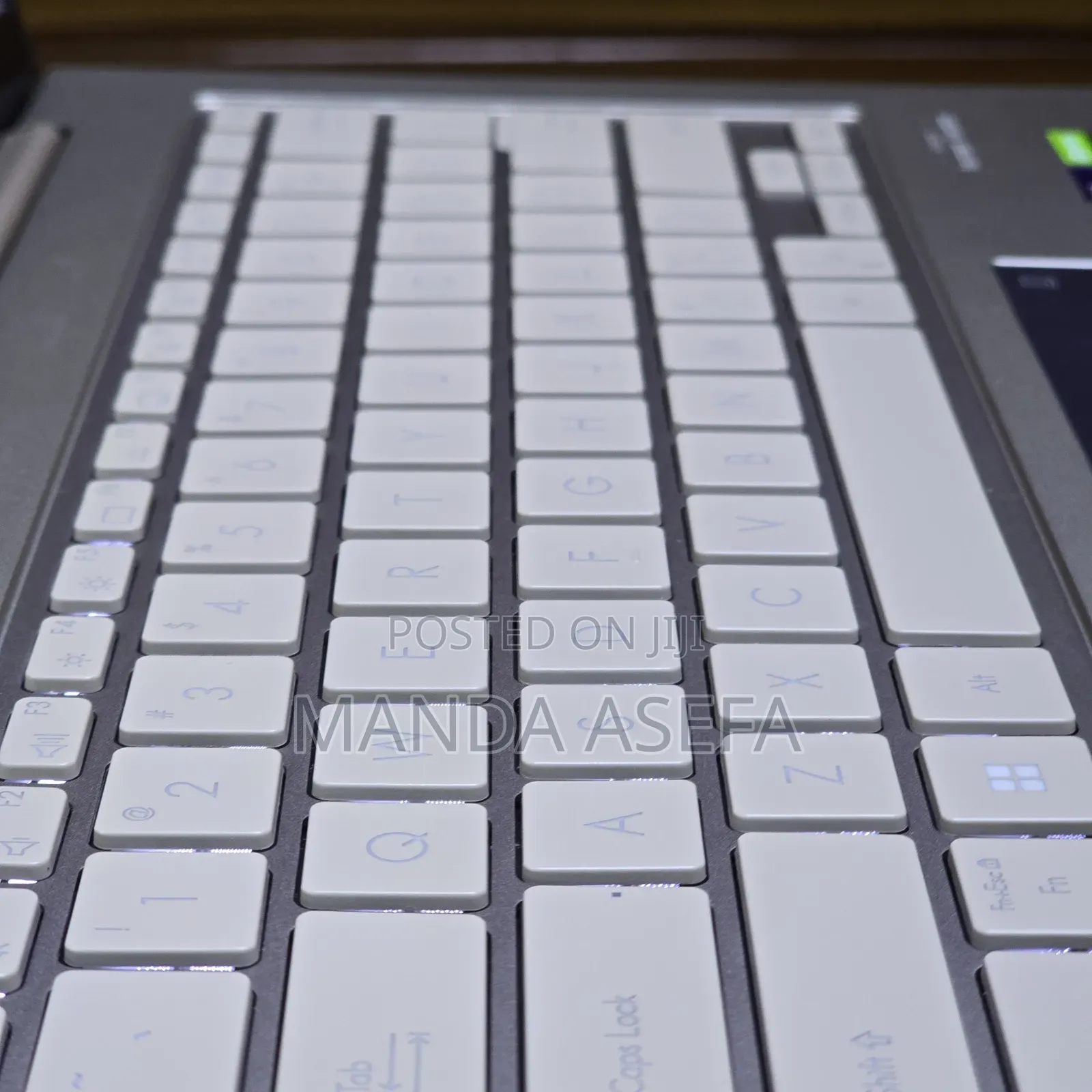 New Laptop Asus ZenBook S UX391UA 32GB Intel Core I9 SSD 512GB