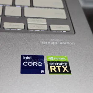 New Laptop Asus ZenBook S UX391UA 32GB Intel Core I9 SSD 512GB