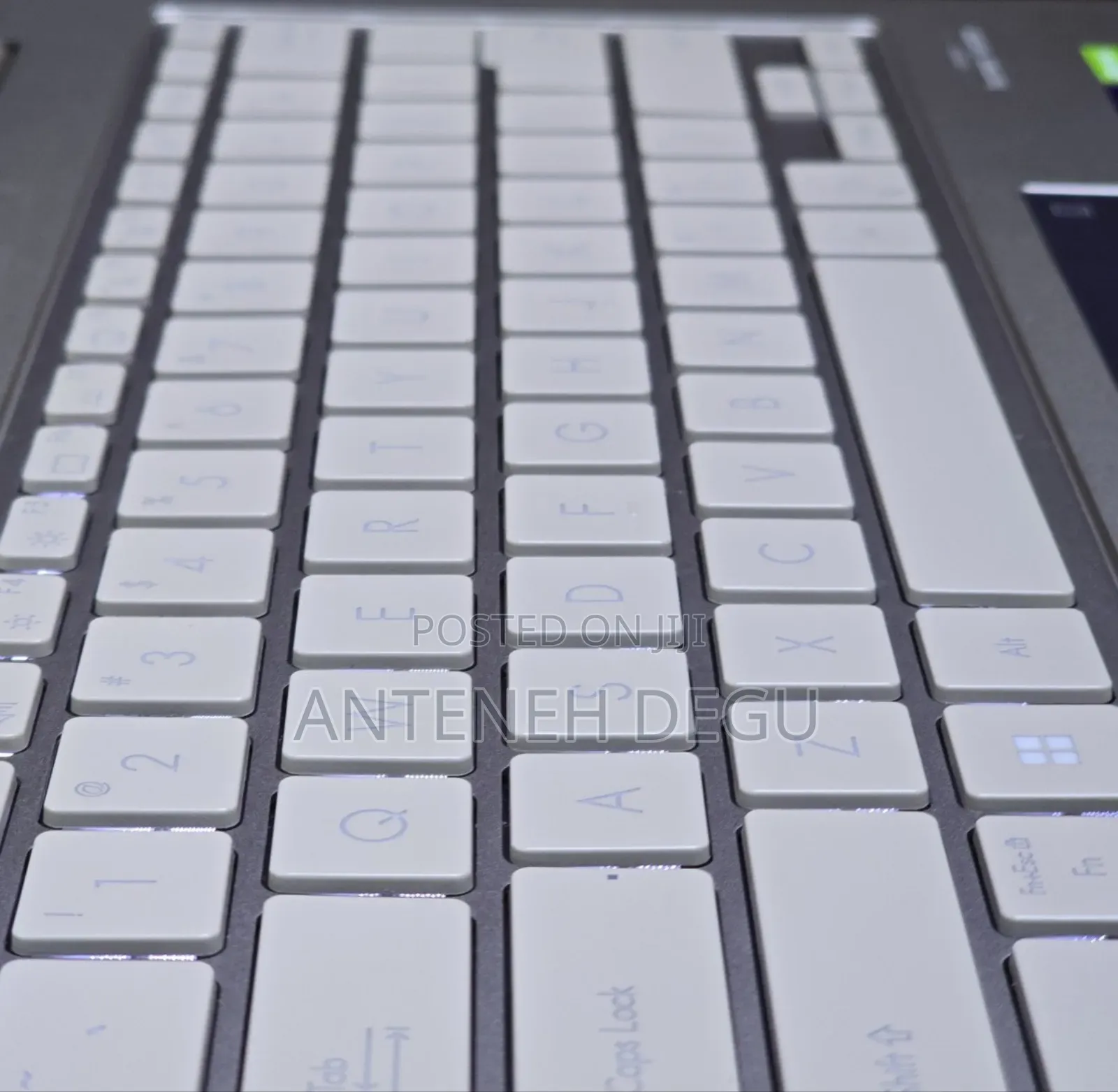 New Laptop Asus ZenBook UX31E 32GB Intel Core I9 SSD 512GB