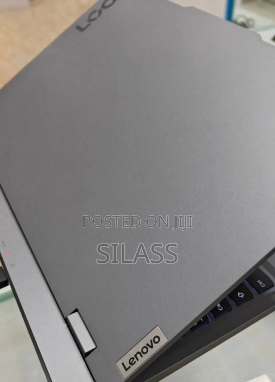 New Laptop Lenovo LOQ 15IRH8 16GB Intel Core I5 SSD 512GB