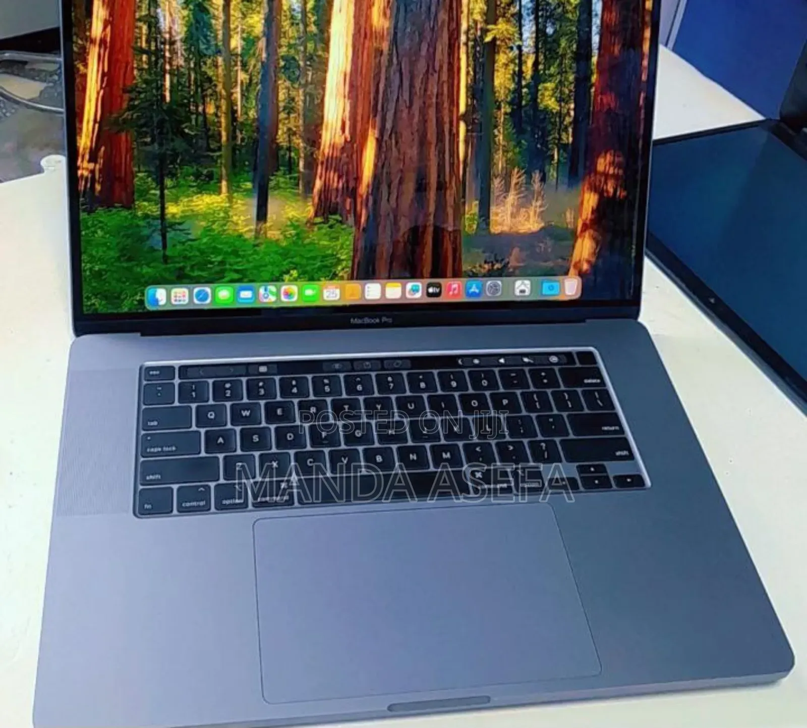 New Laptop Apple MacBook Pro 2019 16GB Intel Core I9 SSD 1T