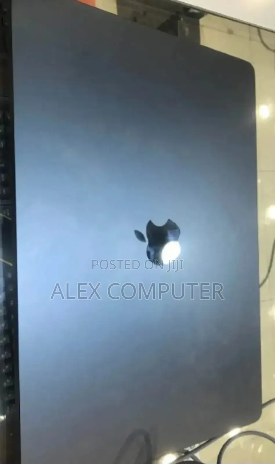 New Apple MacBook Air 2024 M3 15-Inch 8GB Intel Core I7 SSD 512GB