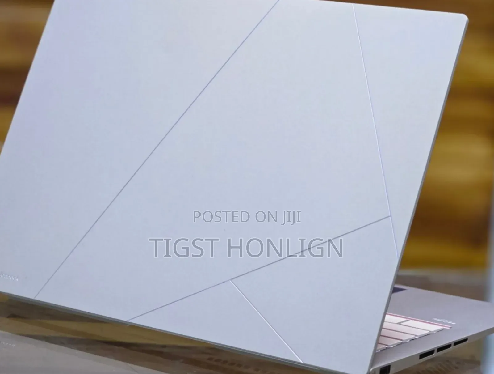 New Laptop Asus ZenBook 13 UX331UN 32GB Intel Core I9 SSD 512GB