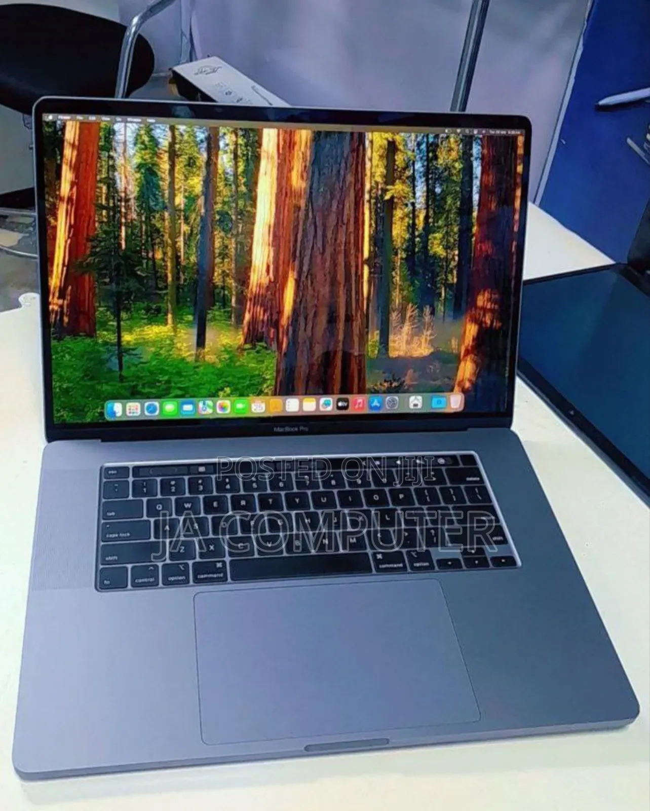 New Laptop Apple MacBook Pro 2019 16GB Intel Core I9 SSD 1T