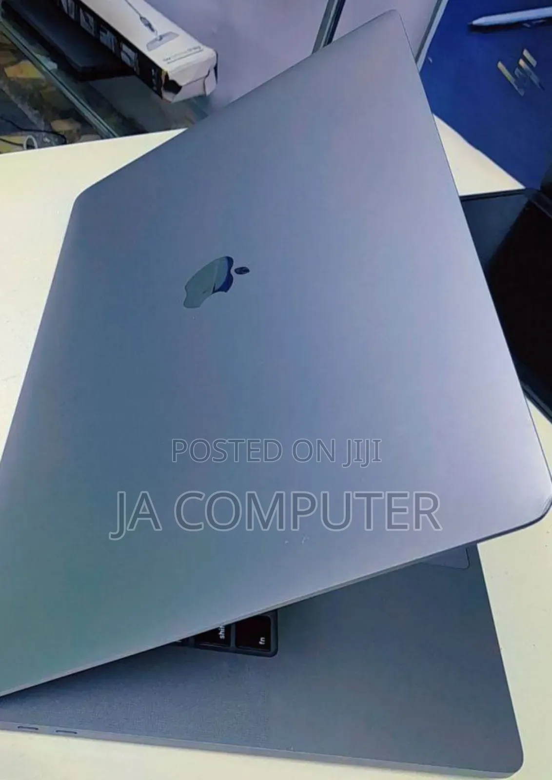 New Laptop Apple MacBook Pro 2019 16GB Intel Core I9 SSD 1T