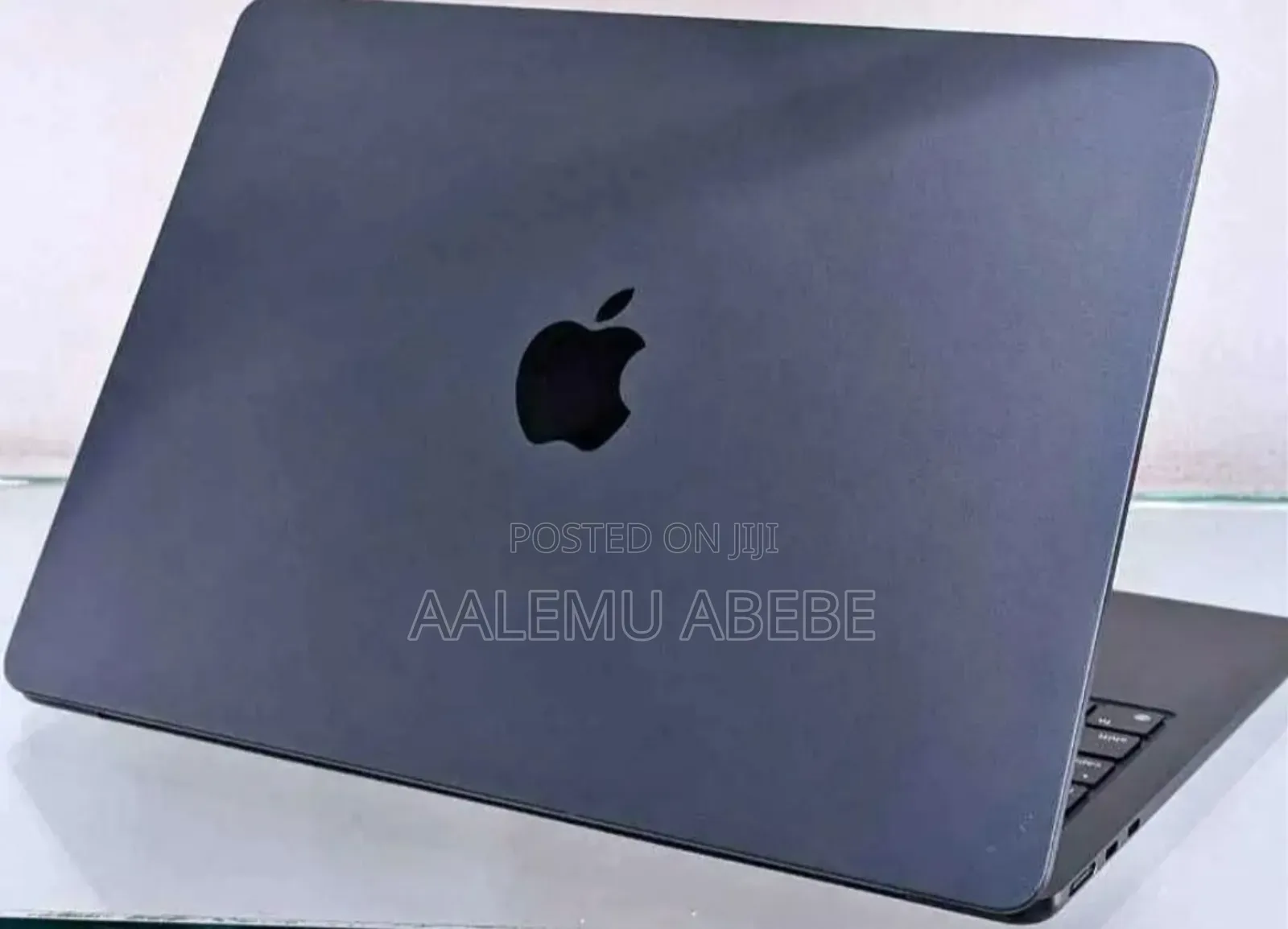 New Laptop Apple MacBook Pro 2023 M3 14-Inch 8GB Apple M3 SSD 512GB