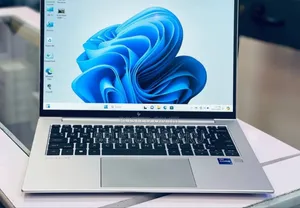 New Laptop HP EliteBook Folio 16GB Intel Core I7 SSD 1T