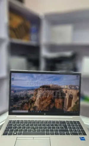 New Laptop HP EliteBook 850 G8 16GB Intel Core I7 SSD 512GB