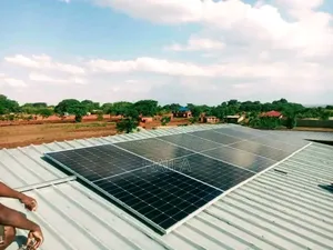 ፅድት ያሉ ሶላር ፓኔሎች