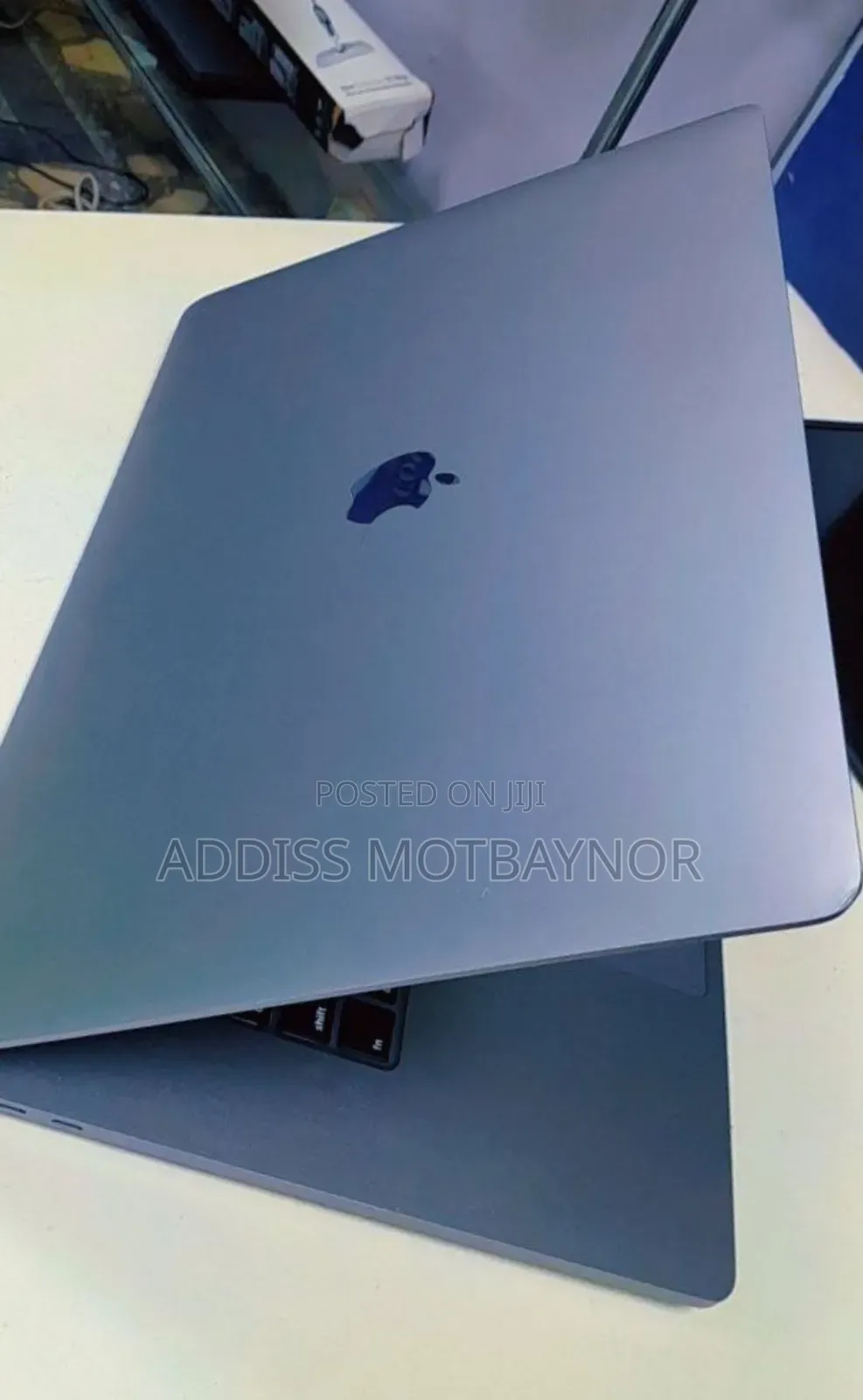 New Laptop Apple MacBook Pro 2019 16GB Intel Core I9 SSD 1T