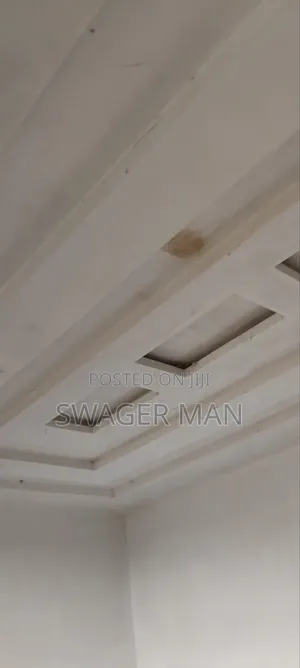 3bdrm Villa in Tafo, Yeka for sale