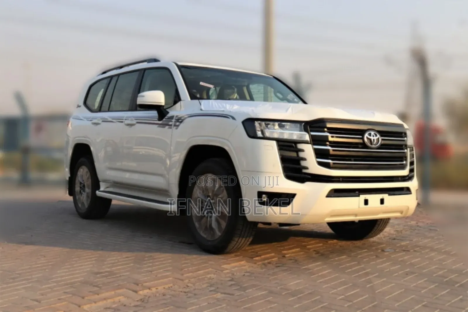 Toyota Land Cruiser 3.5 V6 2022 White