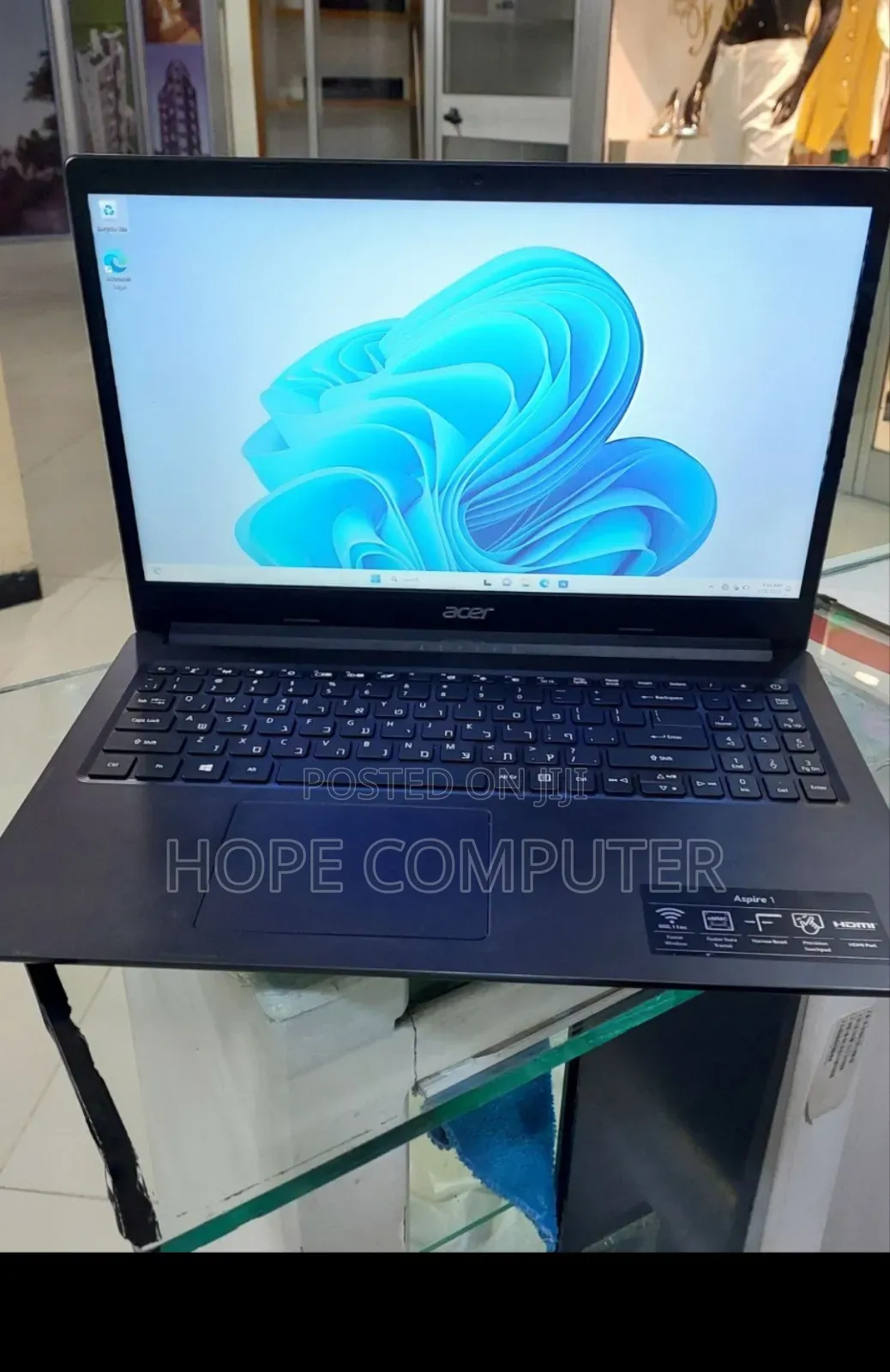 New Laptop Acer Aspire 3 8GB Intel Core 2 Quad SSD 128GB