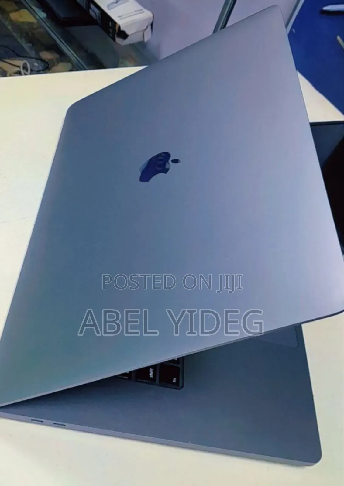 New Laptop Apple MacBook Pro 2019 16GB Intel Core I9 SSD 1T