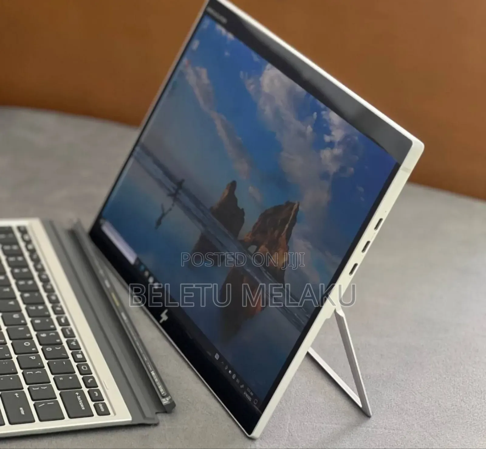 New Laptop HP X2 8GB Intel Core I5 SSD 512GB