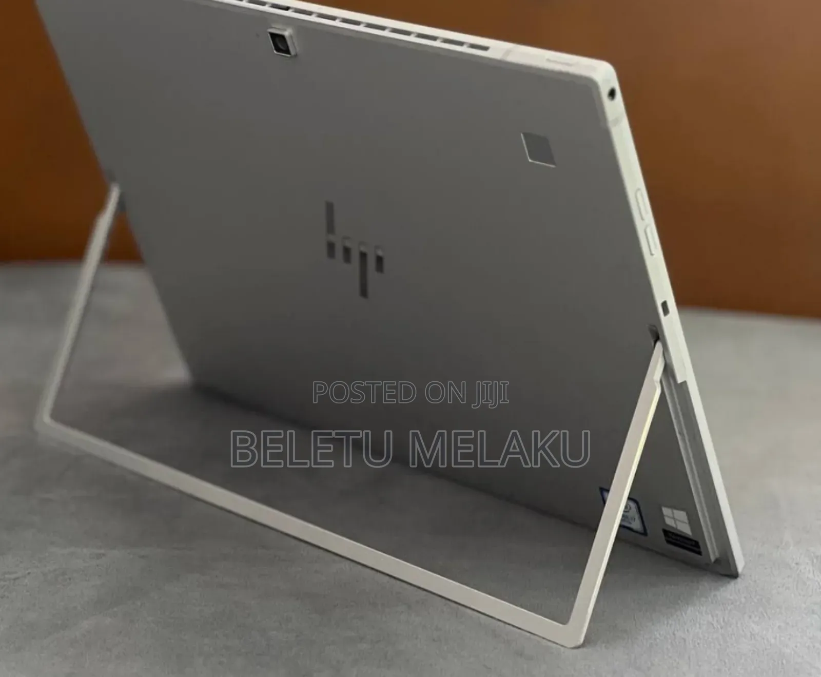 New Laptop HP X2 8GB Intel Core I5 SSD 512GB