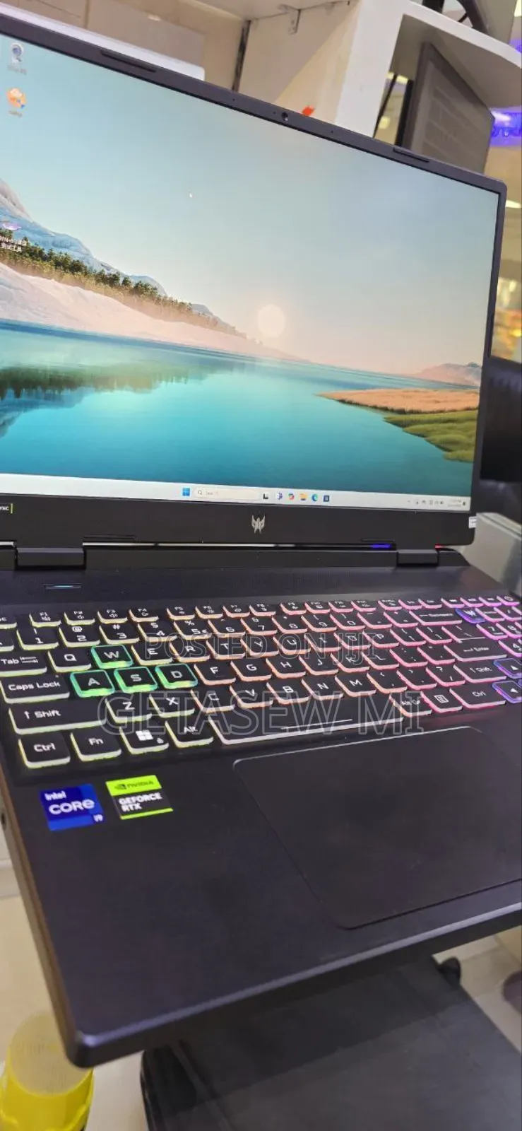 New Laptop Acer Predator Helios 300 16GB Intel Core I9 SSD 1T