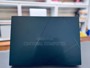 Photo - New Laptop Asus ZenBook 3 Deluxe UX490UA 16GB Intel Core I7 SSD 256GB