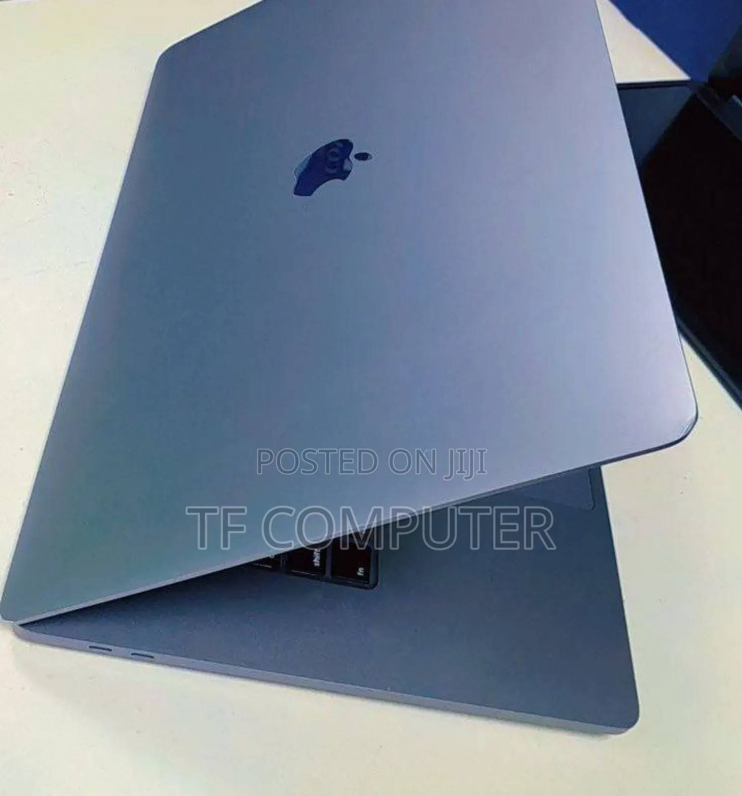 New Laptop Apple MacBook Pro 2019 16GB Intel Core I9 SSD 1T