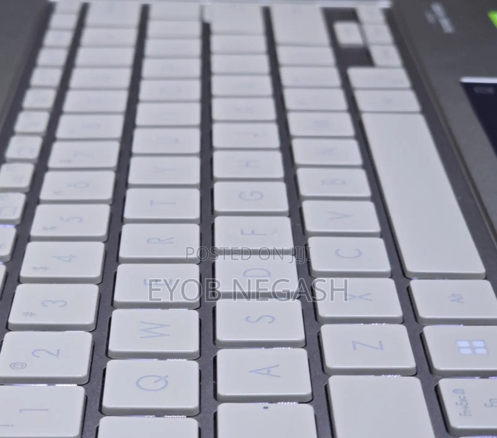 New Laptop Asus VivoBook 15 X505BA 32GB Intel Core I9 SSD 512GB