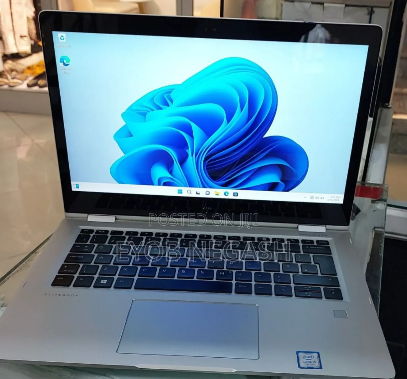 New Laptop HP X360 310 G2 8GB Intel Core I5 SSD 512GB