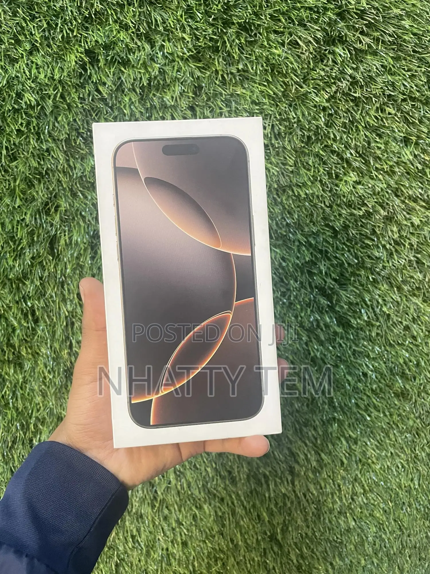 New Apple iPhone 16 Pro Max 256 GB Gold