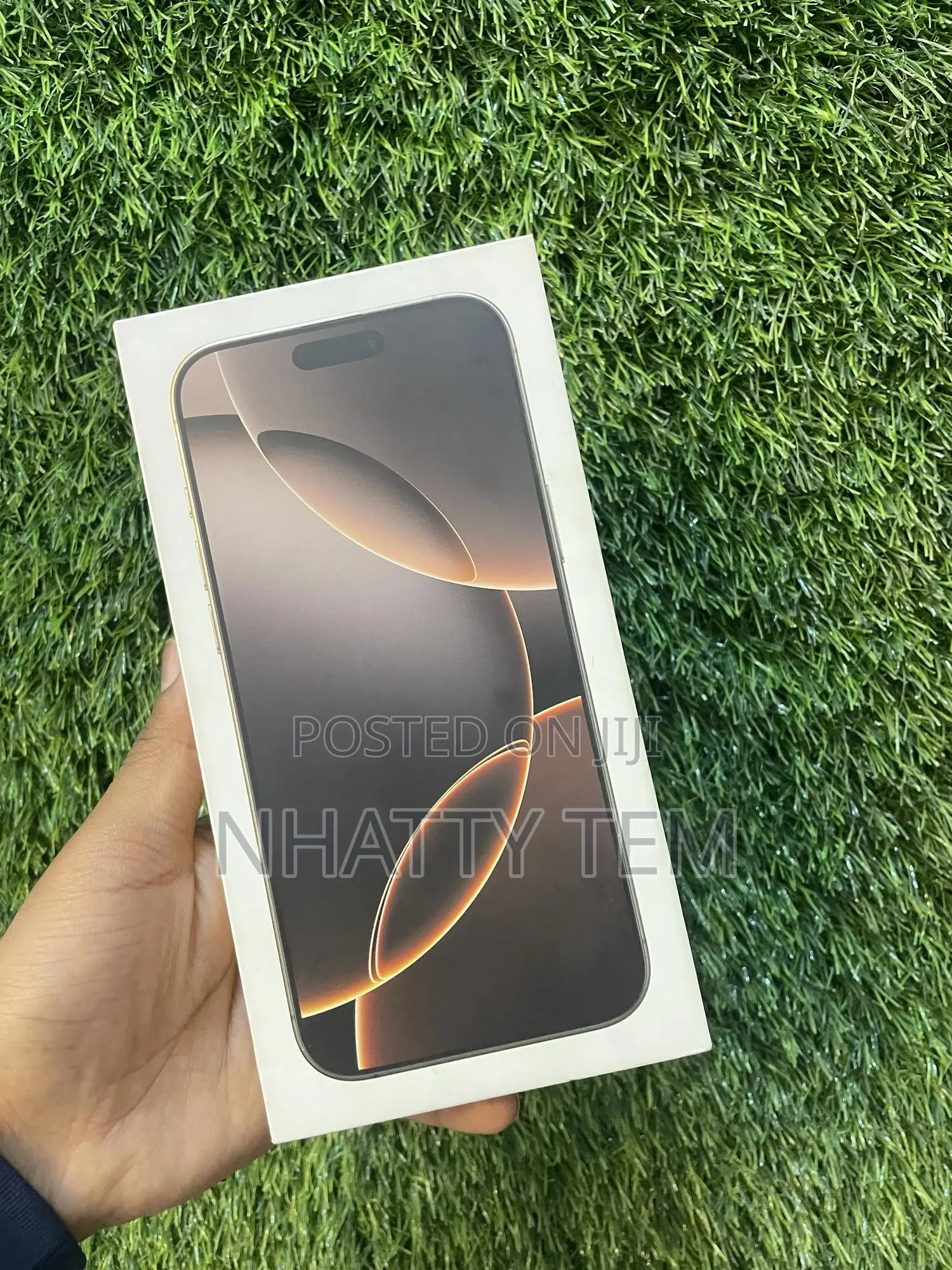 New Apple iPhone 16 Pro Max 256 GB Gold