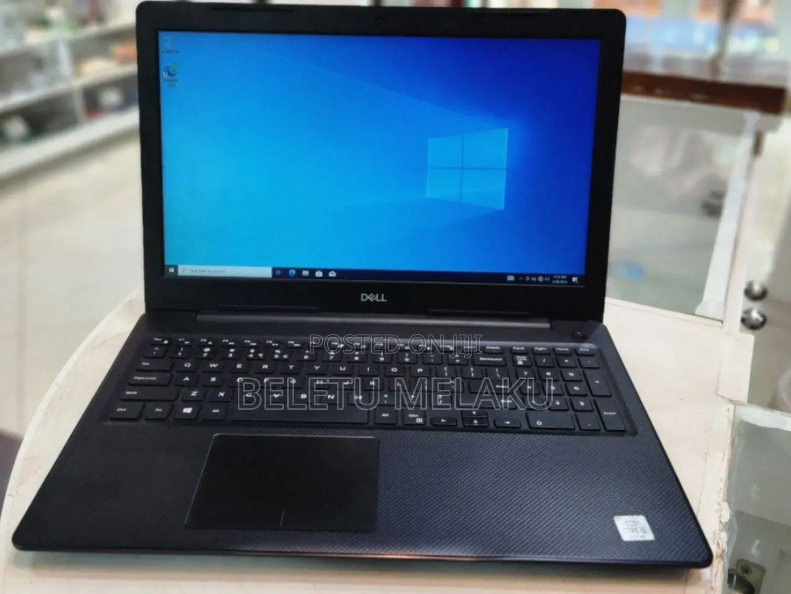 New Laptop Dell Inspiron 15 8GB Intel Core I5 HDD 1T