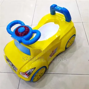 Photo - በ Mercedes መኪና ቅርፅ የተዘጋጀ የልጆች 
 ፖፖ