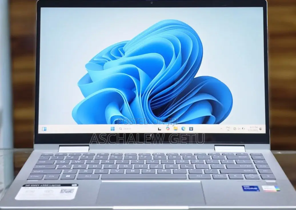 New Laptop HP Envy X360 16GB Intel Core I7 SSD 1T