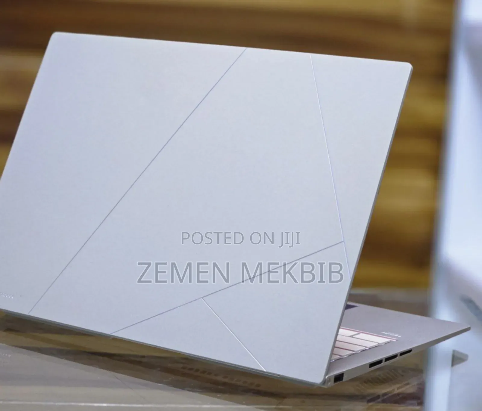 New Laptop Asus ZenBook 13 UX331UN 32GB Intel Core I9 SSD 512GB