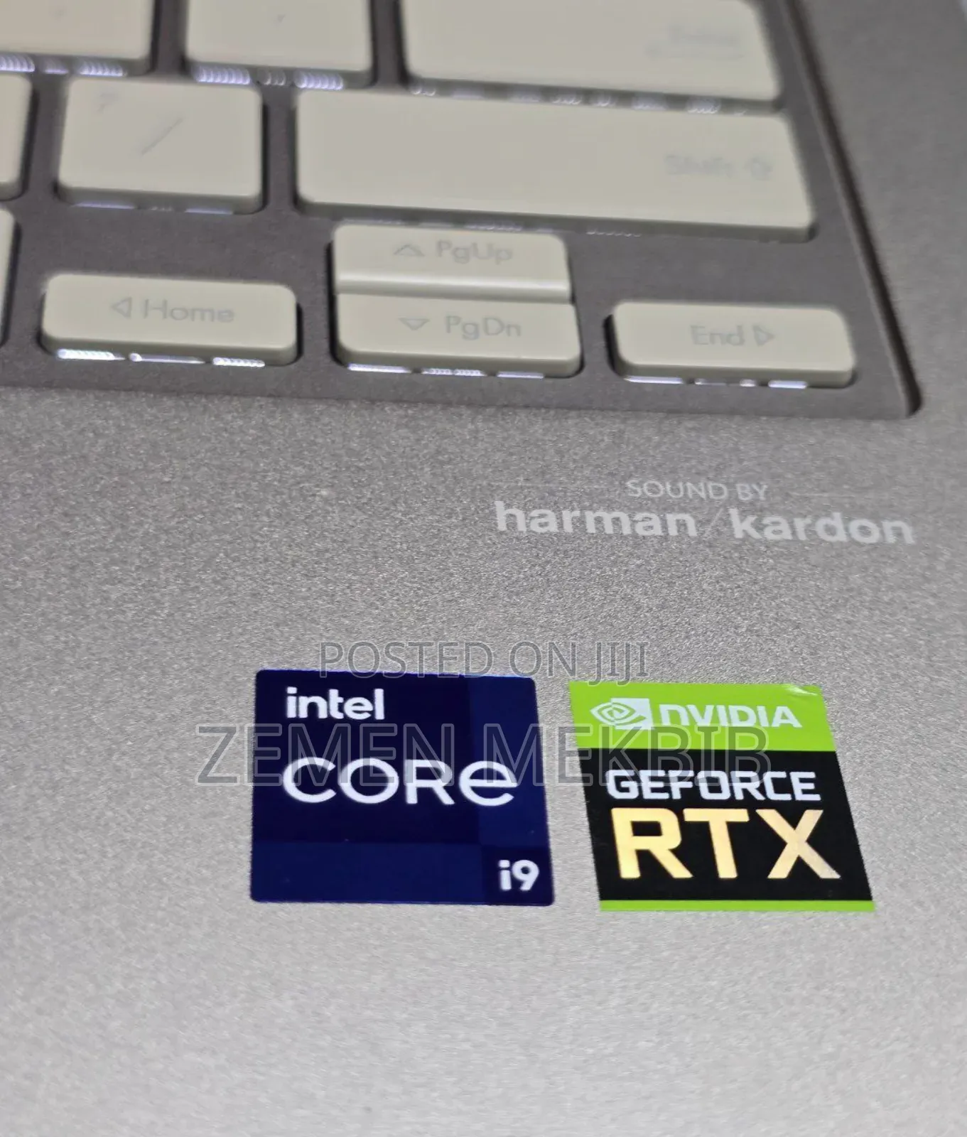 New Laptop Asus ZenBook 13 UX331UN 32GB Intel Core I9 SSD 512GB